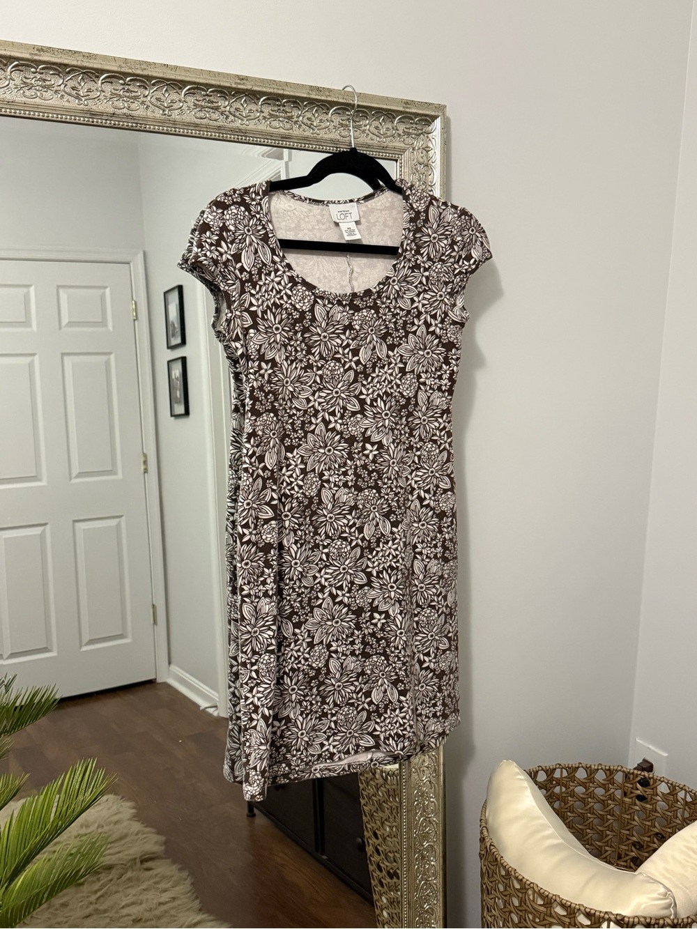 LOFT Brown and White Floral Scoop-Neck Cap-Sleeve Dress